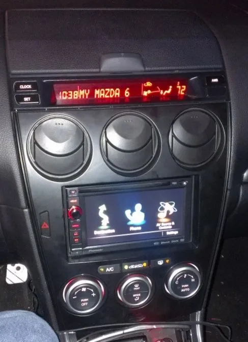 פמל מתאם לרדיו עבור מאזדה 6 שנת 2003-2008