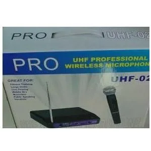 מיקרופון שירה דינמי מקצועי UHF