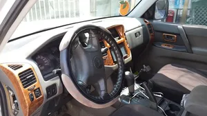 צביעה בטבילה של פנלים קדמיים לרכב