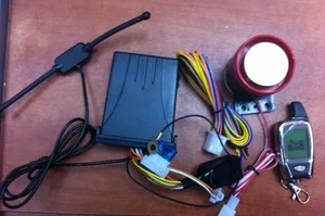 מערכת אזעקה לאופנוע עם שלט LCD מבית MICA